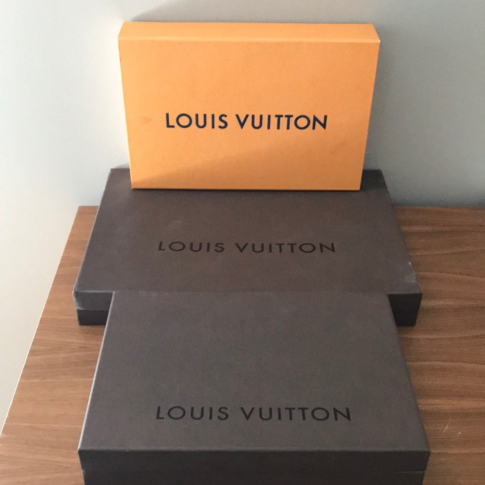 3 Louis Vuitton boxes